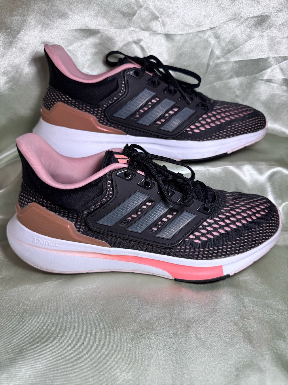 ⁠adidas Ultraboost 22 Running Shoes White Grey Pulse Lilac GZ0589 Size 8⁠